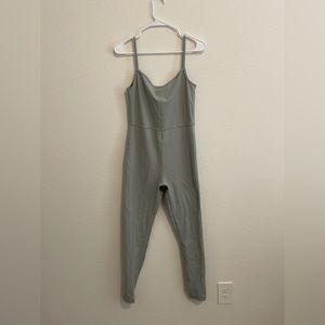 Aritzia Divinty Jumper